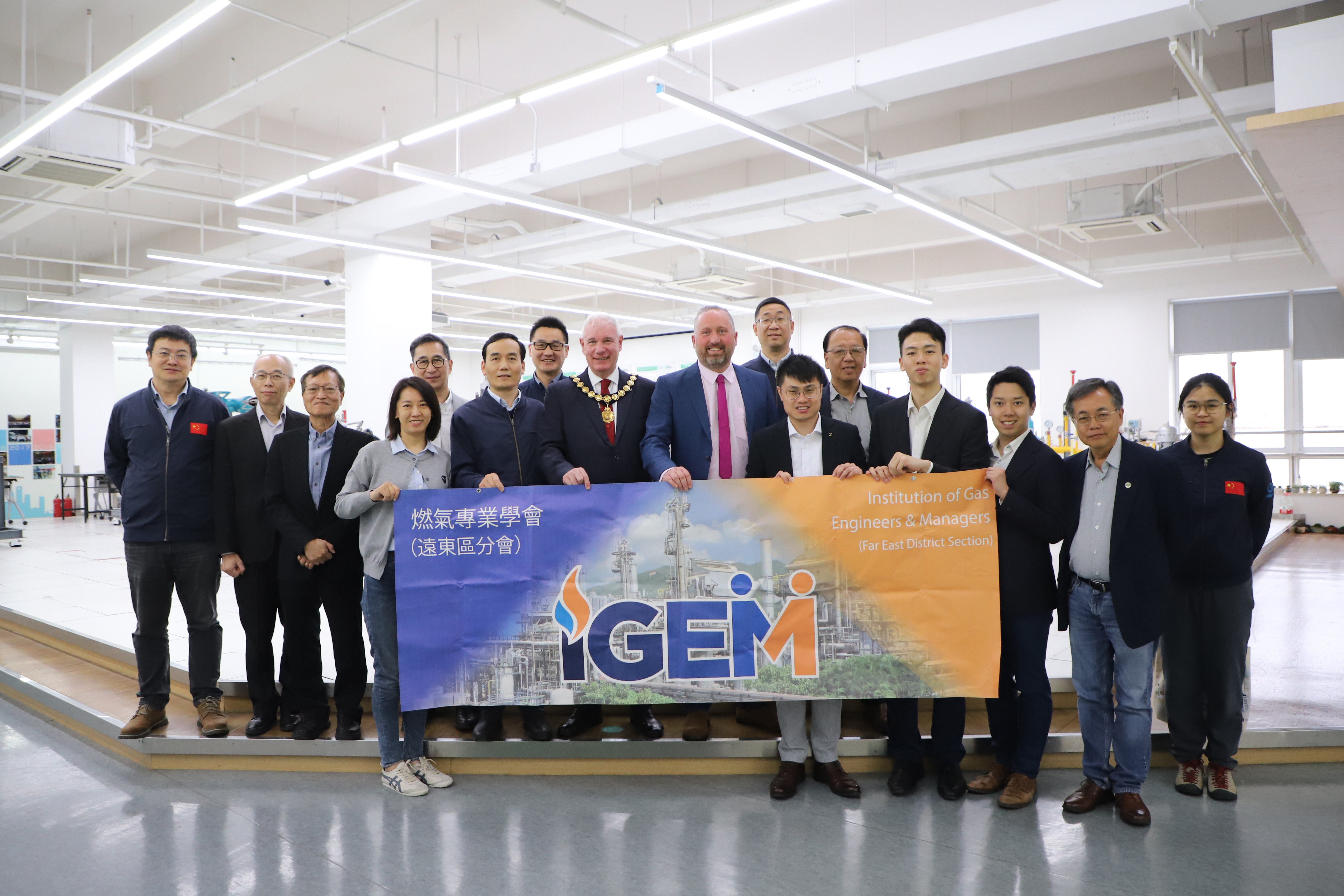 英国燃气专业学会（IGEM）会长Mr.Andrew Musgrave到访上海飞奥 - 新闻中心 - 上海飞奥燃气设备有限公司